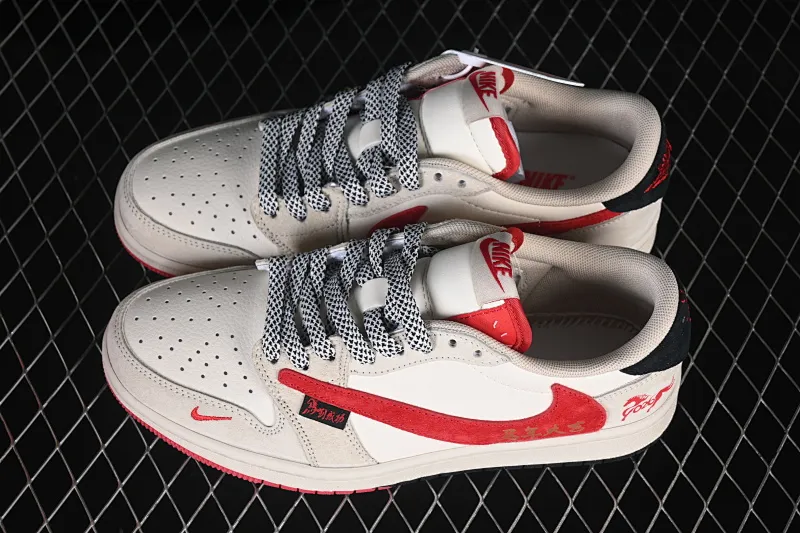 All categories Nk SB Dunk Series Nk SB Dunk Low High-end customized low-top sneakers Nike SB Dunk Low Year of the Horse limited black and red suede High-end customized low-top casual skate shoes HG0026-018